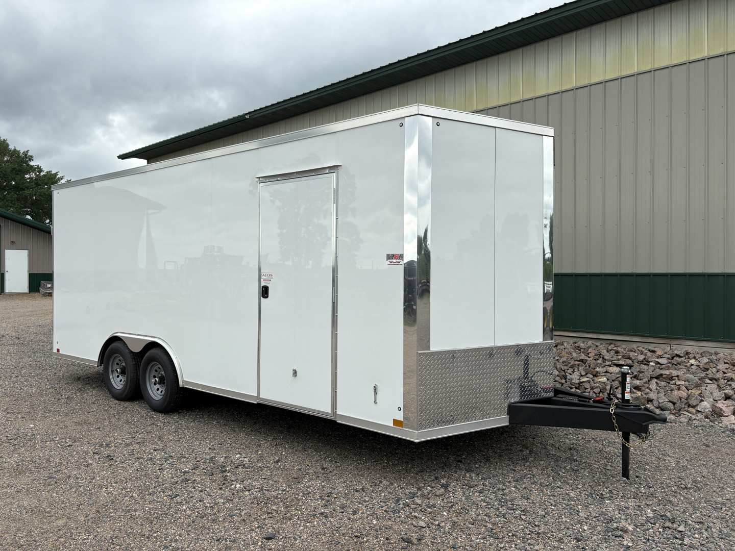 20-foot Cross enclosed cargo trailer for rent — weatherproof moving and storage trailer in Mt. Zion, IL